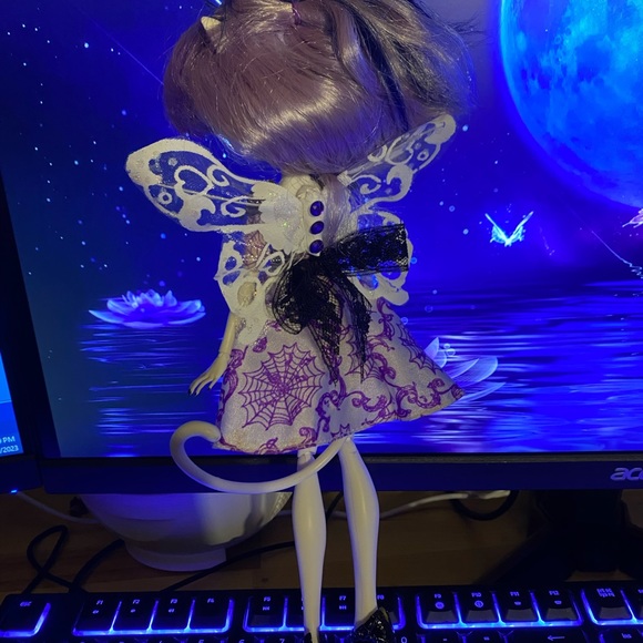 Catrine DeMew Monsterhigh doll custom OOAK - Picture 3 of 7
